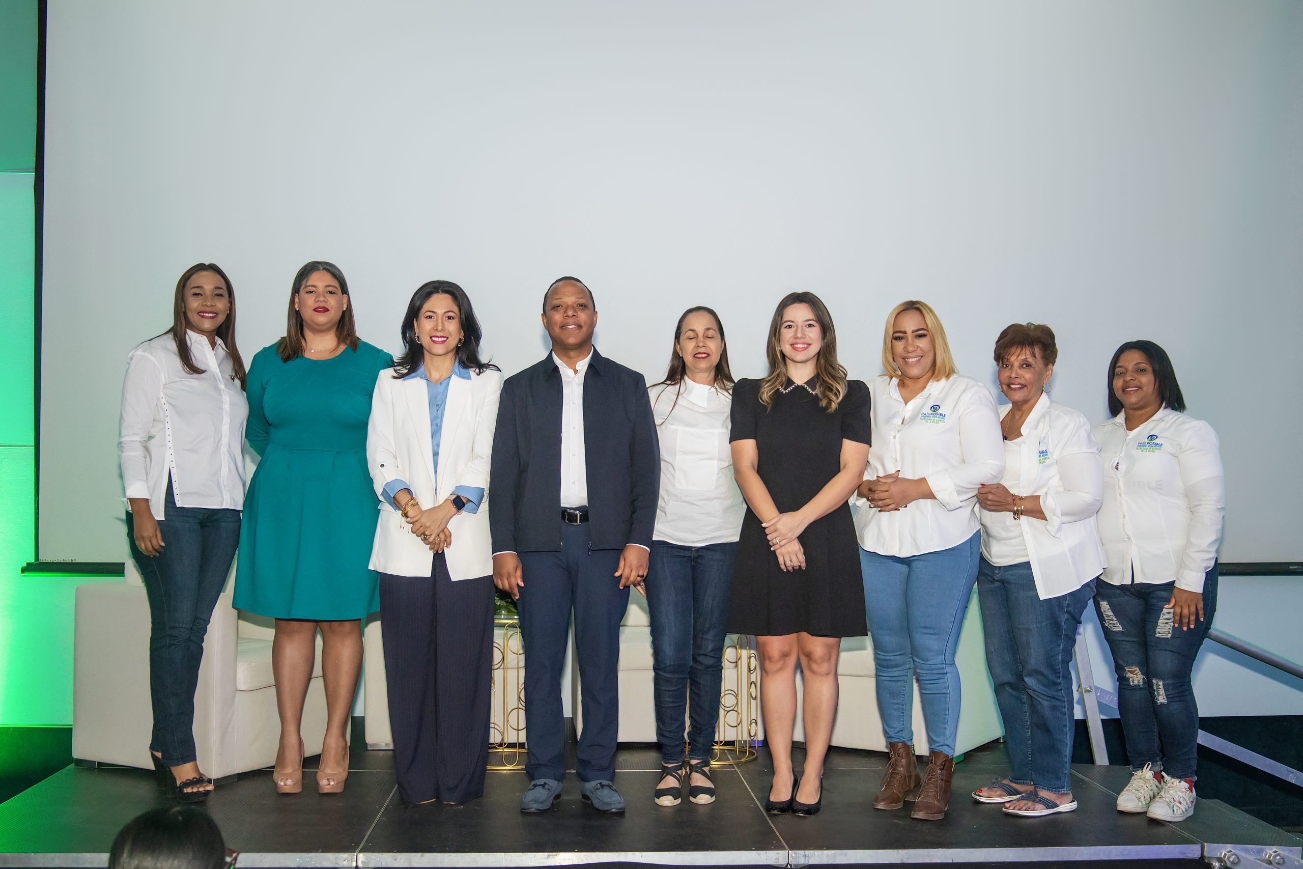País Posible celebra panel destacando el liderazgo femenino y los avances de la inteligencia artificial