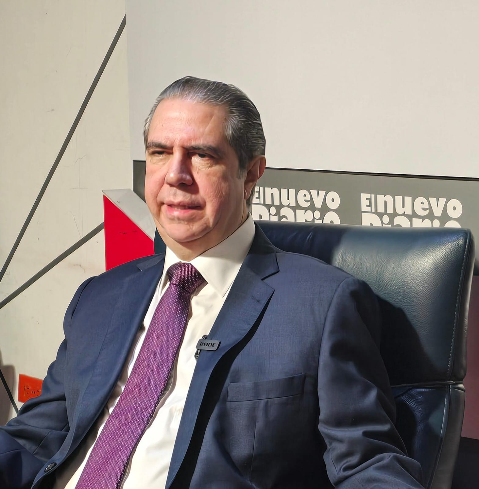 Omar Fernández somete resolución que solicita al Presidente instruir la indexación de impuesto a salarios de 720,000 trabajadores.