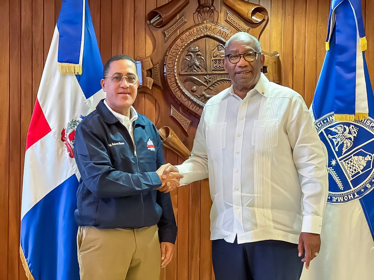 Infraestructura Escolar y UASD firman acuerdo para establecer programa de pasantías en beneficio egresados de ingeniería.