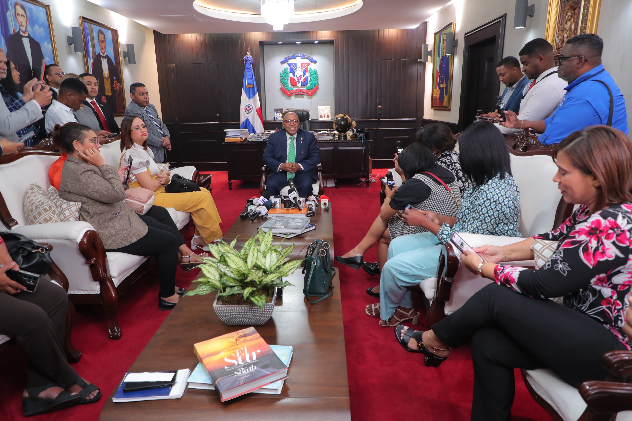 Alfredo Pacheco asegura que la cesantía será aprobada sin modificaciones en la Cámara de Diputados.