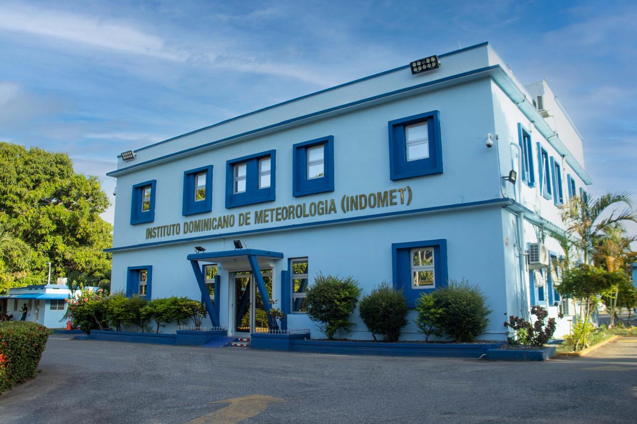 Indomet prevé aguaceros dispersos en varias provincias debido a una vaguada y efectos locales.