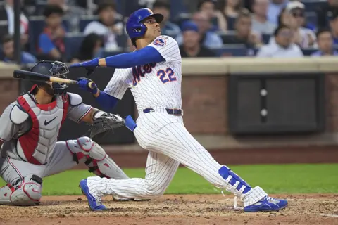 Soto, Machado, Marte y Perdomo ganan el Bate de Plata 2025.