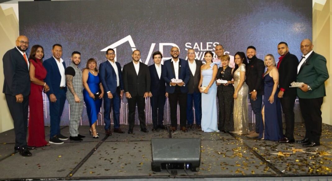 New City RD obtiene el tercer lugar en los Sales Awards 2025 de la constructora LVP.