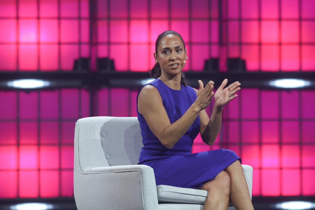 TikTok busca alargar la carrera de sus creadores de contenido e impulsar las búsquedas.