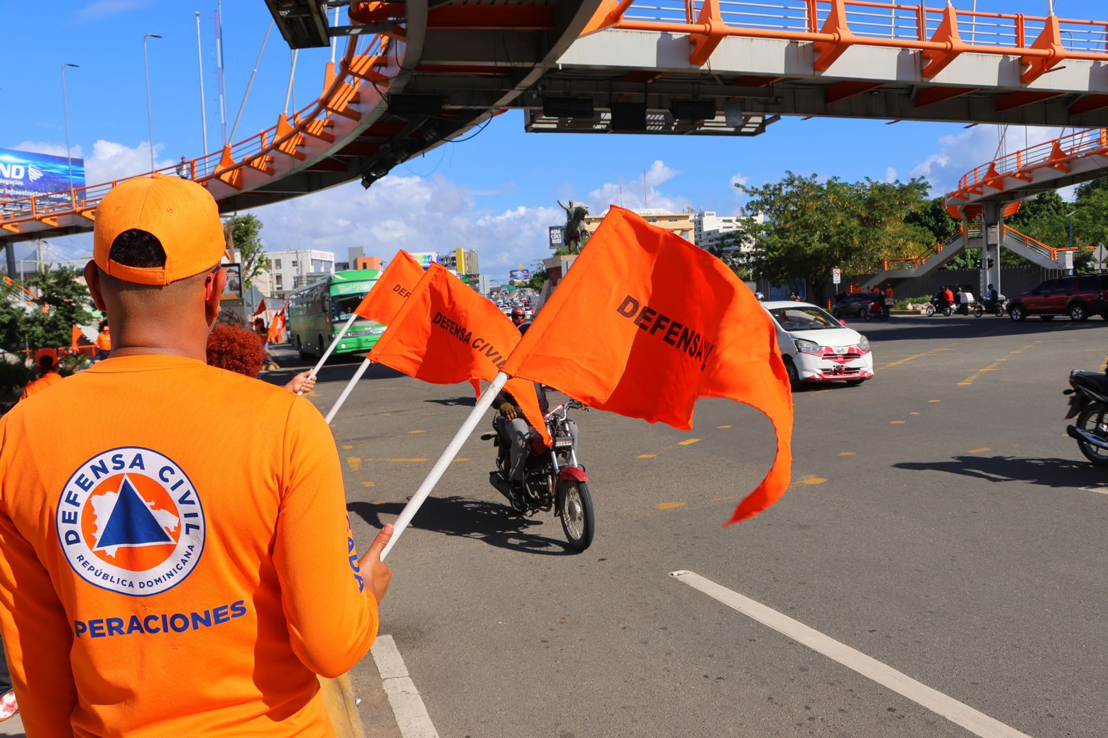 Defensa Civil despliega más de 8,000 voluntarios para garantizar la seguridad en vísperas de Año Nuevo 2026.