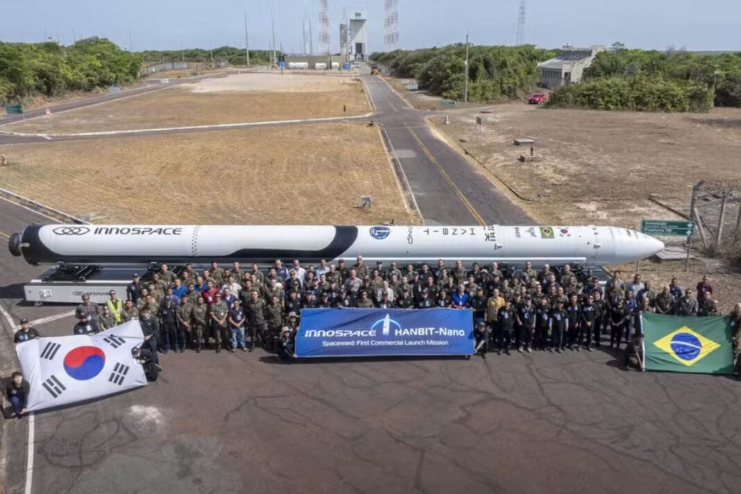 Empresa surcoreana lanza el primer cohete comercial desde Brasil pero pierde su señal.