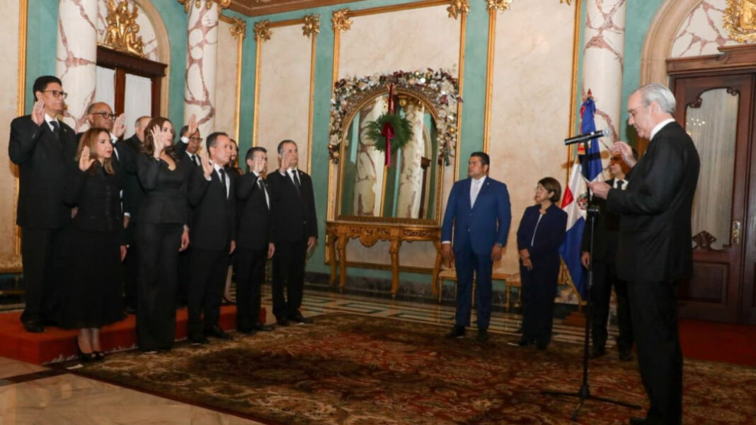 El CNM juramenta a nuevos jueces del Tribunal Superior Electoral tras concluir proceso de evaluación.