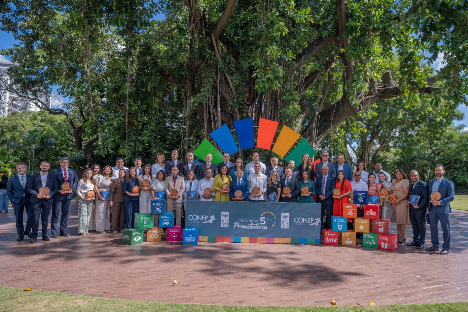 El CONEP y PNUD reconocen 19 iniciativas empresariales en la quinta edición del Catálogo de Prácticas Promete#paratí.