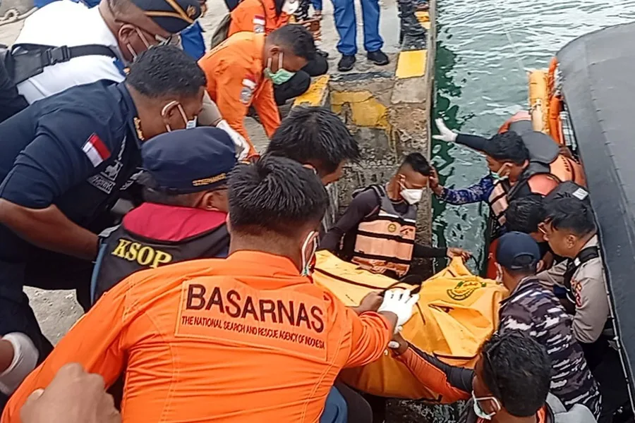 Hallan sin vida a la hija de la española superviviente del naufragio en Indonesia