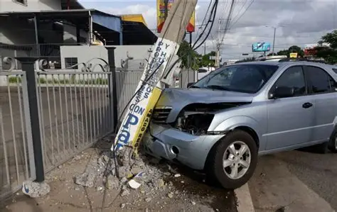 Accidentes de tránsito en Santiago provocan apagones y pérdidas millonarias
