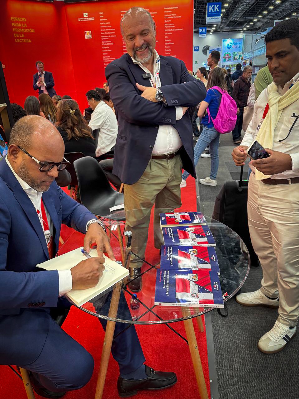 Francisco Tavárez presenta en Guadalajara “La conjura haitiana y la maldición dominicana”