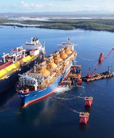 Primer cargamento de gas natural llega a Manzanillo Power Land para pruebas operativas