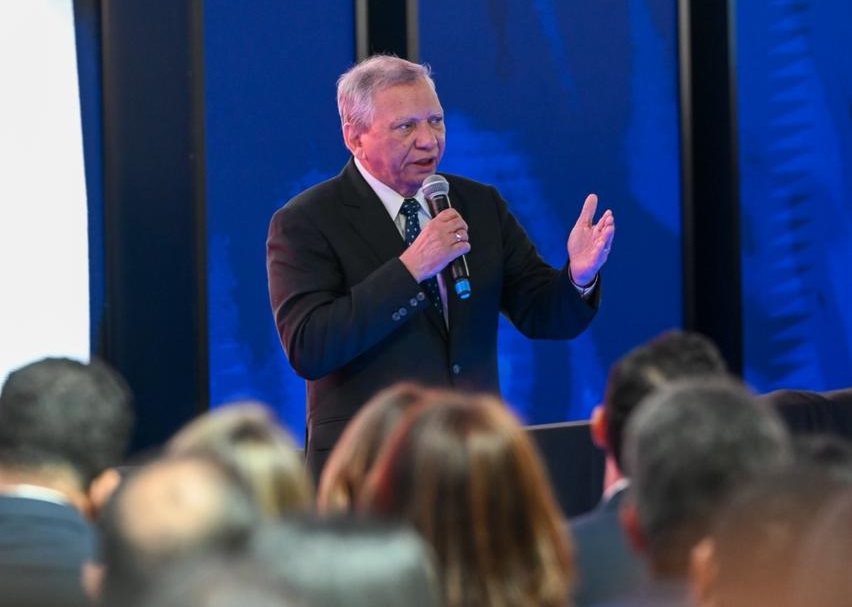 Banreservas y CaixaBank renuevan acuerdo para envío de remesas desde España