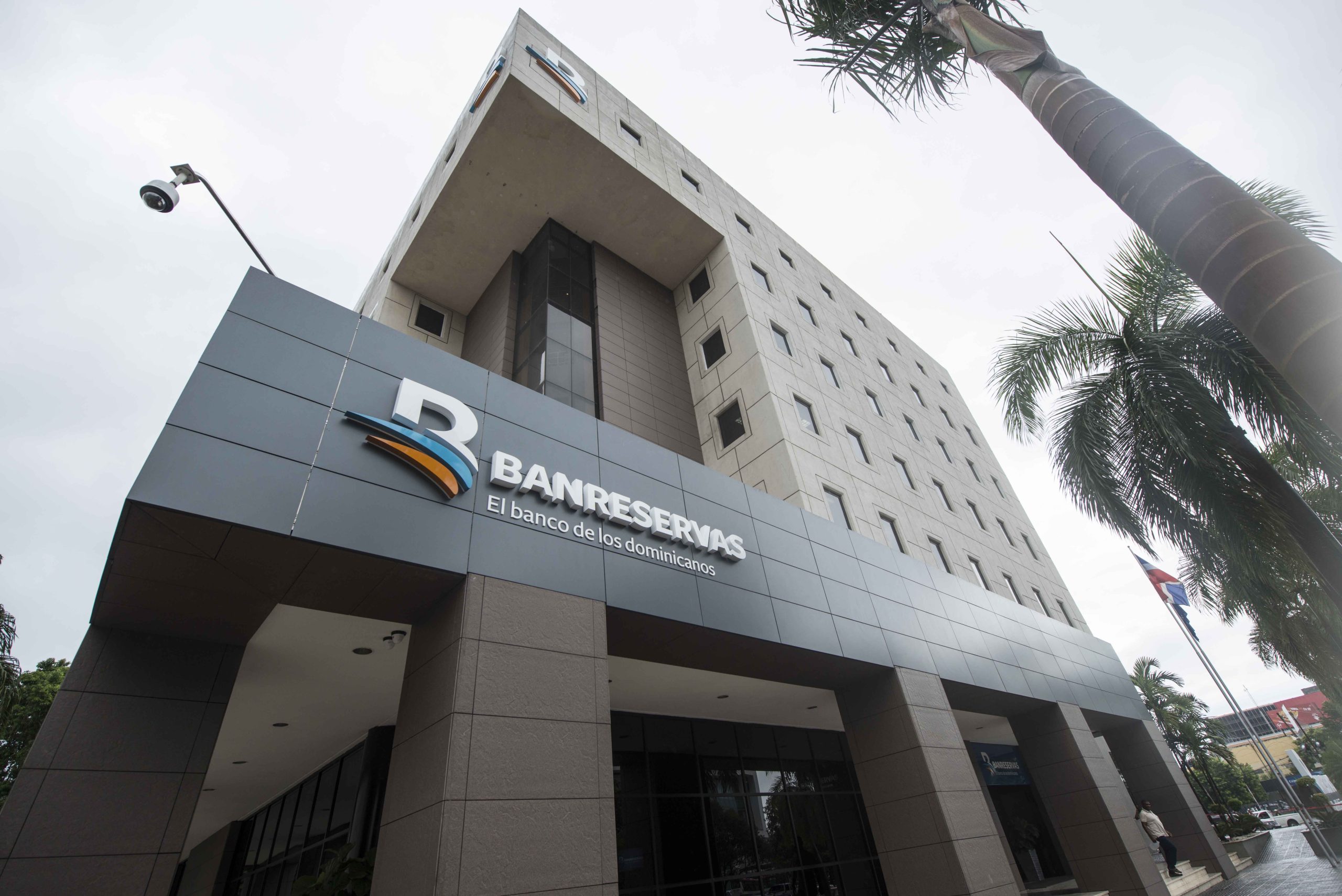 Banco de Reservas suspenderá operaciones este lunes por Día de Reyes