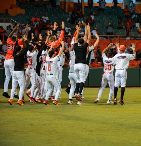 Yairo Muñoz guía remontada de los Toros del Este ante el Escogido
