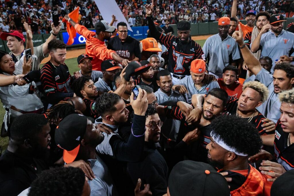 Toros del Este dejan en el terreno a las Águilas y avanzan a la Serie Final