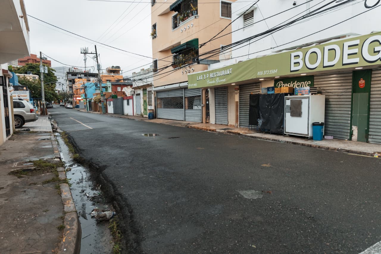 Alcaldía del Distrito Nacional limpia vías donde se realizaron grandes celebraciones de Año Nuevo