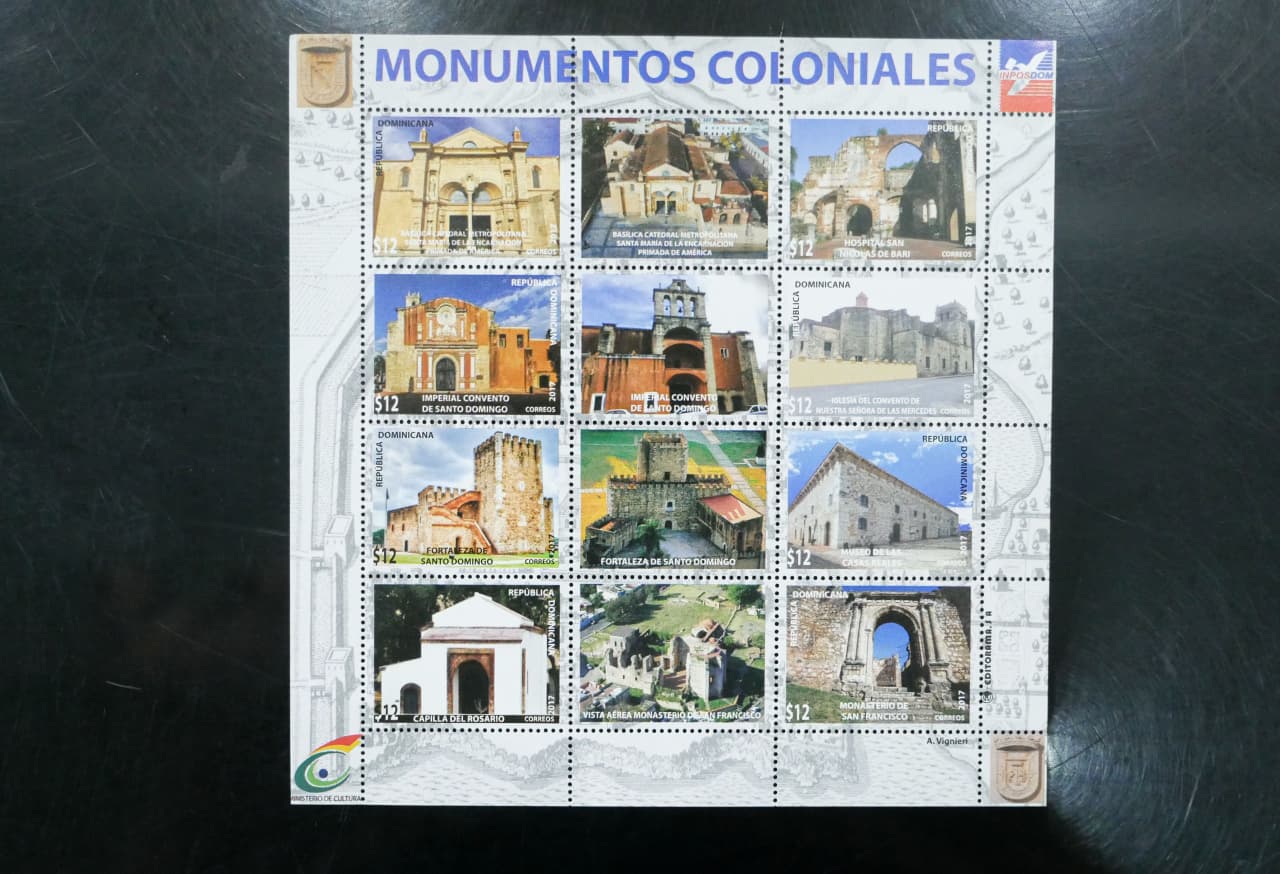 Día Mundial del Sello Postal: INPOSDOM destaca la filatelia como instrumento de identidad y memoria histórica