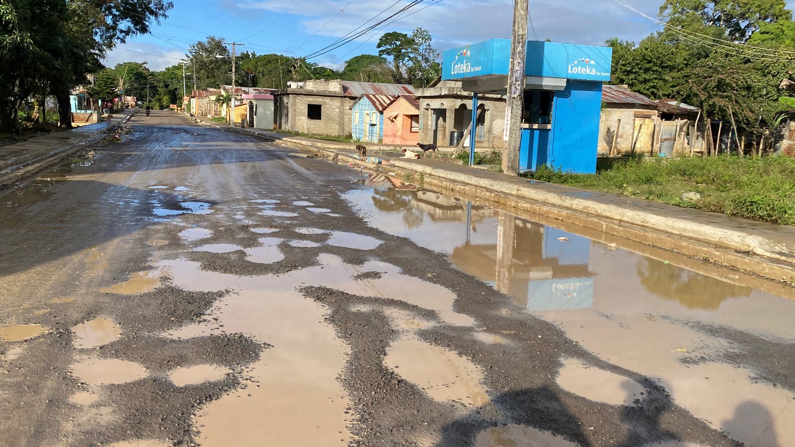 MOPC lleva casi tres años en construcción de carretera Sabana Grande de Boyá -Autopista Juan Pablo II