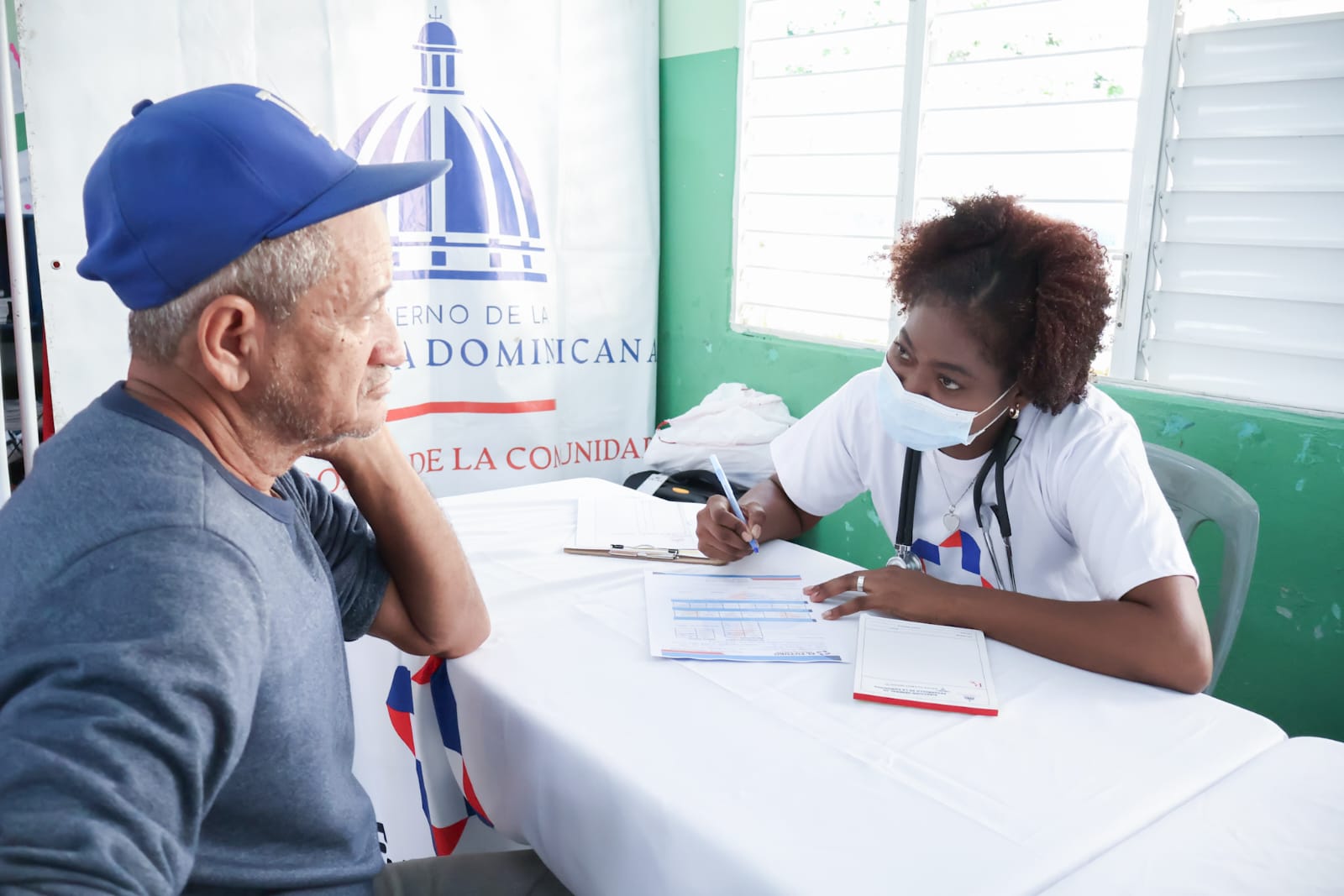 Gobierno lleva jornada asistencial a comunidades de Dajabón a través de la DGDC y el Ejército RD