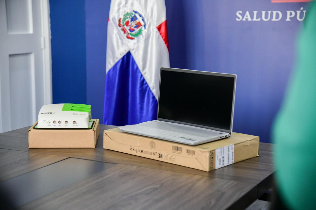 Ministerio de Salud inicia entrega de equipos para fortalecer el diagnóstico hospitalario