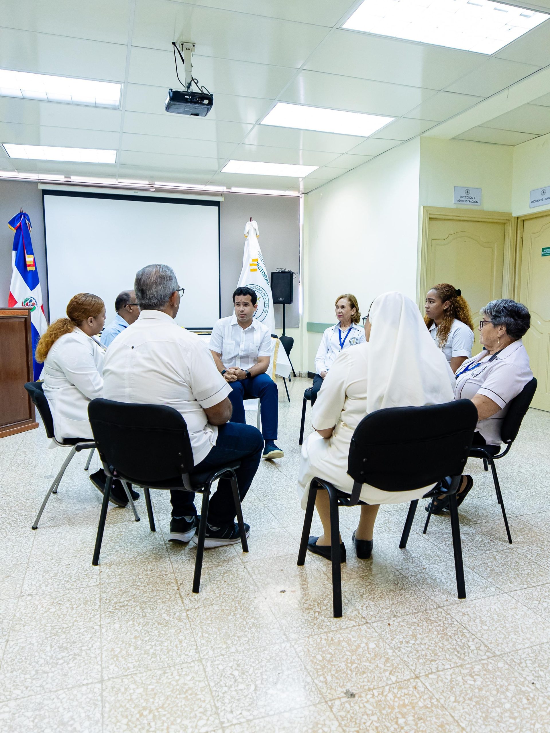 Senaduría DN destina Fondo Gadiel de diciembre a programa de salud mental de la Arquidiócesis de SD