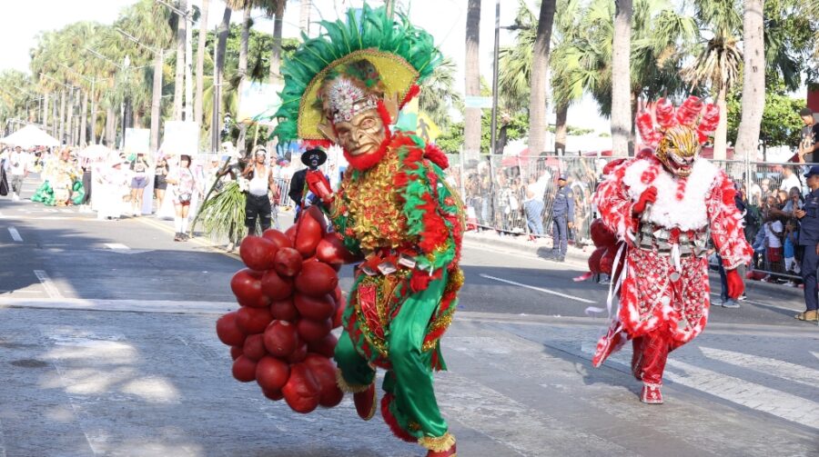 Carnaval une cultura, deporte e inclusión en el malecón de Santo Domingo