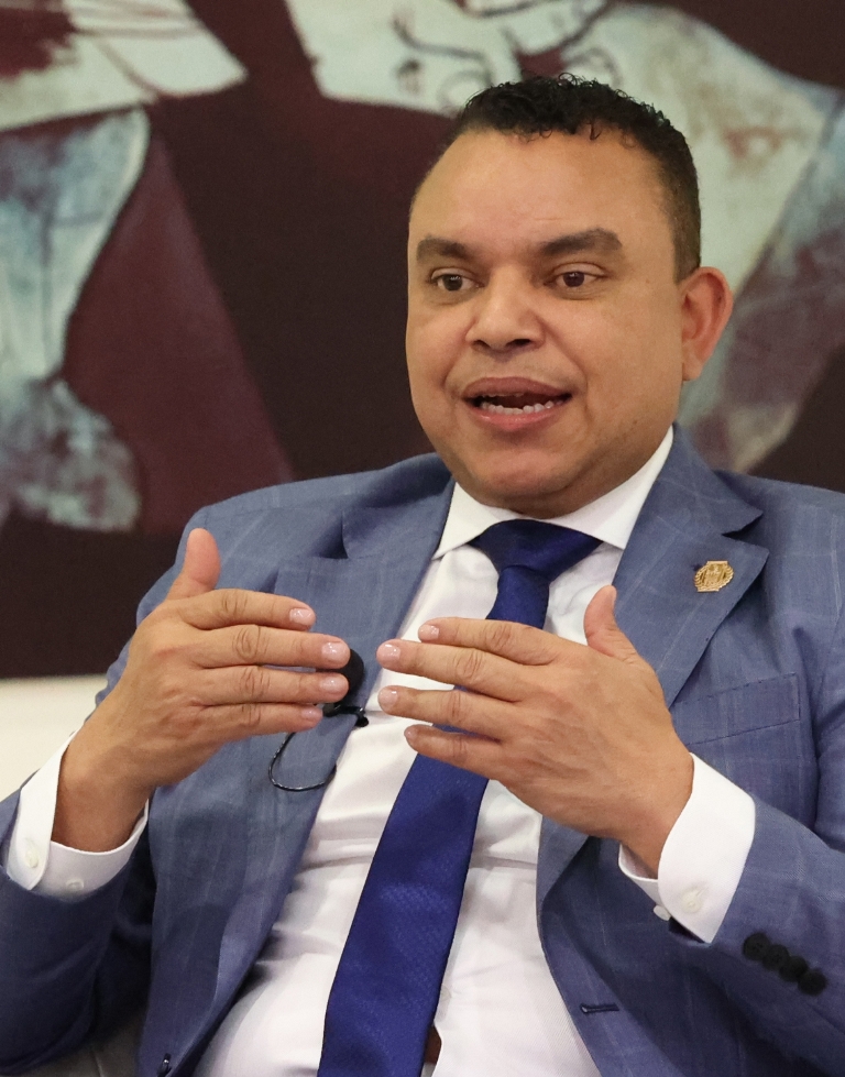 SNS exhibe red hospitalaria de primer nivel con énfasis en humanizar servicios