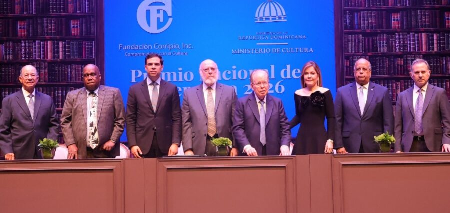 Pedro Vergés recibe el Premio Nacional de Literatura 2026
