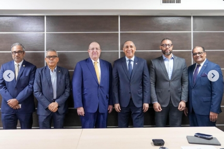 Magín Díaz y Nelson Arroyo fortalecen coordinación institucional entre Ministerio y Aduanas