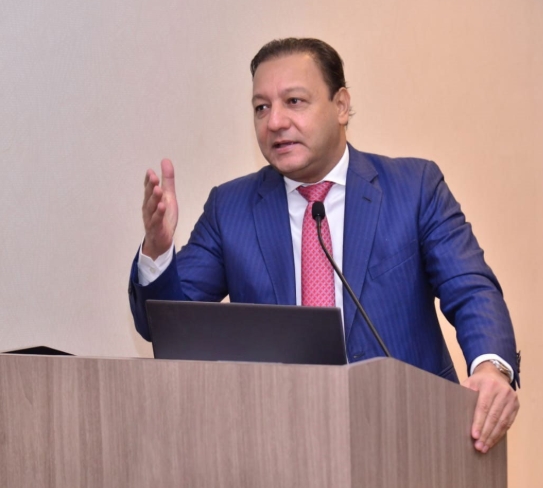 Abel Martínez retira su nombre de listado de aspirantes presidenciales del PLD