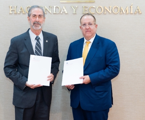 Hacienda y FIBA firman acuerdo contra lavado de activos en juegos de azar