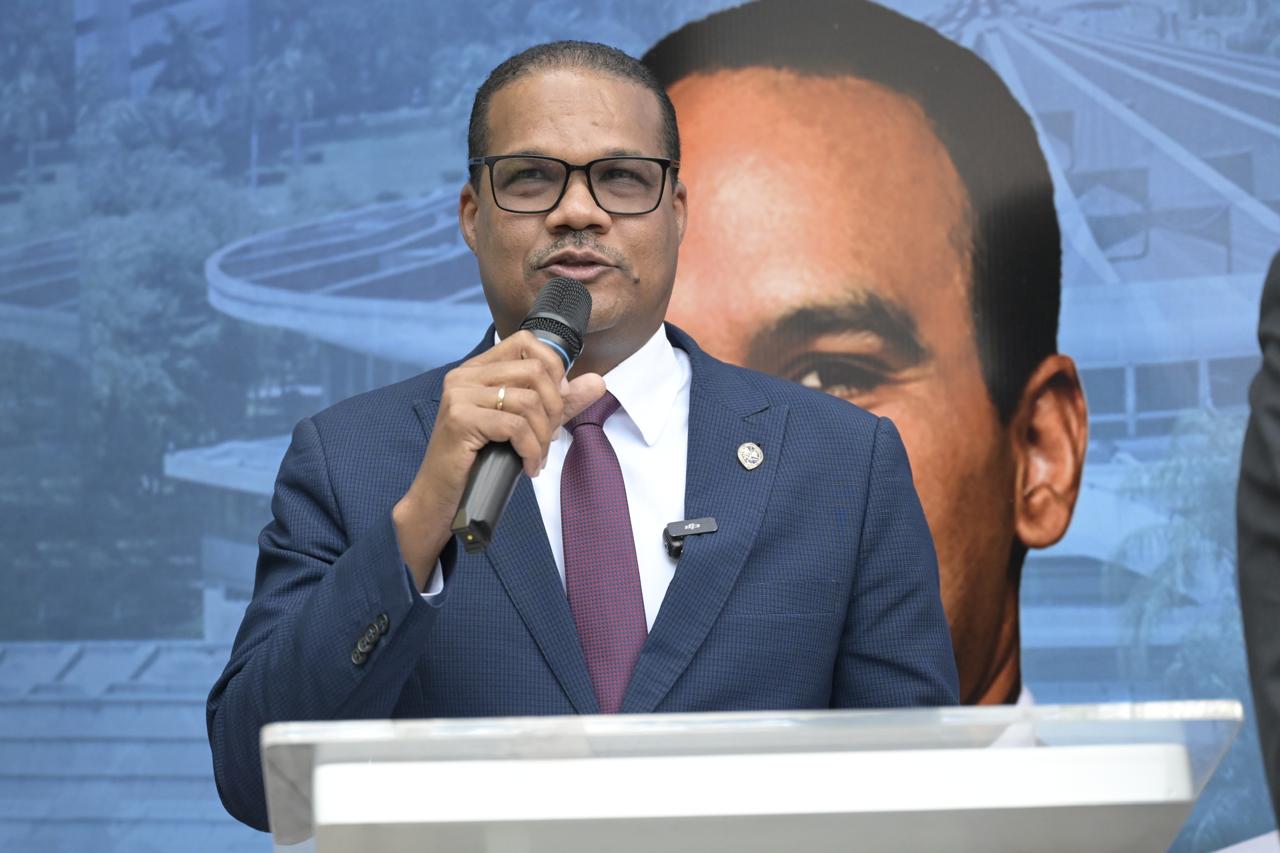 Radhamés Silverio da la bienvenida al semestre 2026-10 con una visión renovada de excelencia e innovación para la UASD