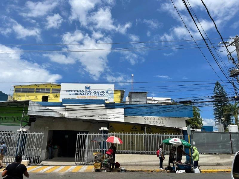 Instituto Oncológico Regional del Cibao entre escándalo de aumento salarial y nombramientos