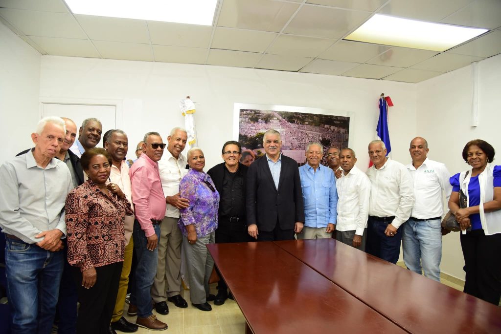 Miguel Vargas Maldonado respalda la lucha de la ANPA a favor de los profesionales agropecuarios