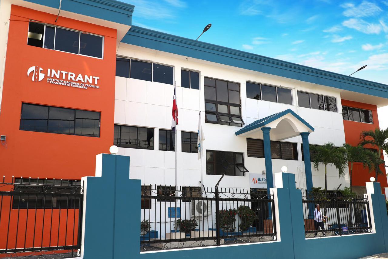 Presidente Luis Abinader recibirá el 26 de febrero la nueva Licencia de Conducir