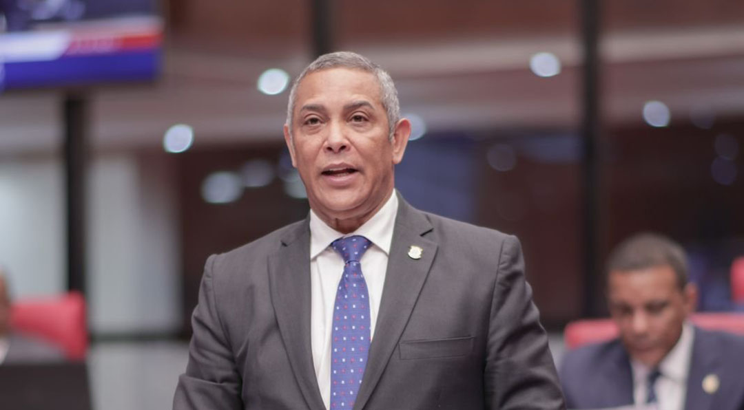 Franklin Romero consolida liderazgo en el Congreso y en el PRM de Duarte