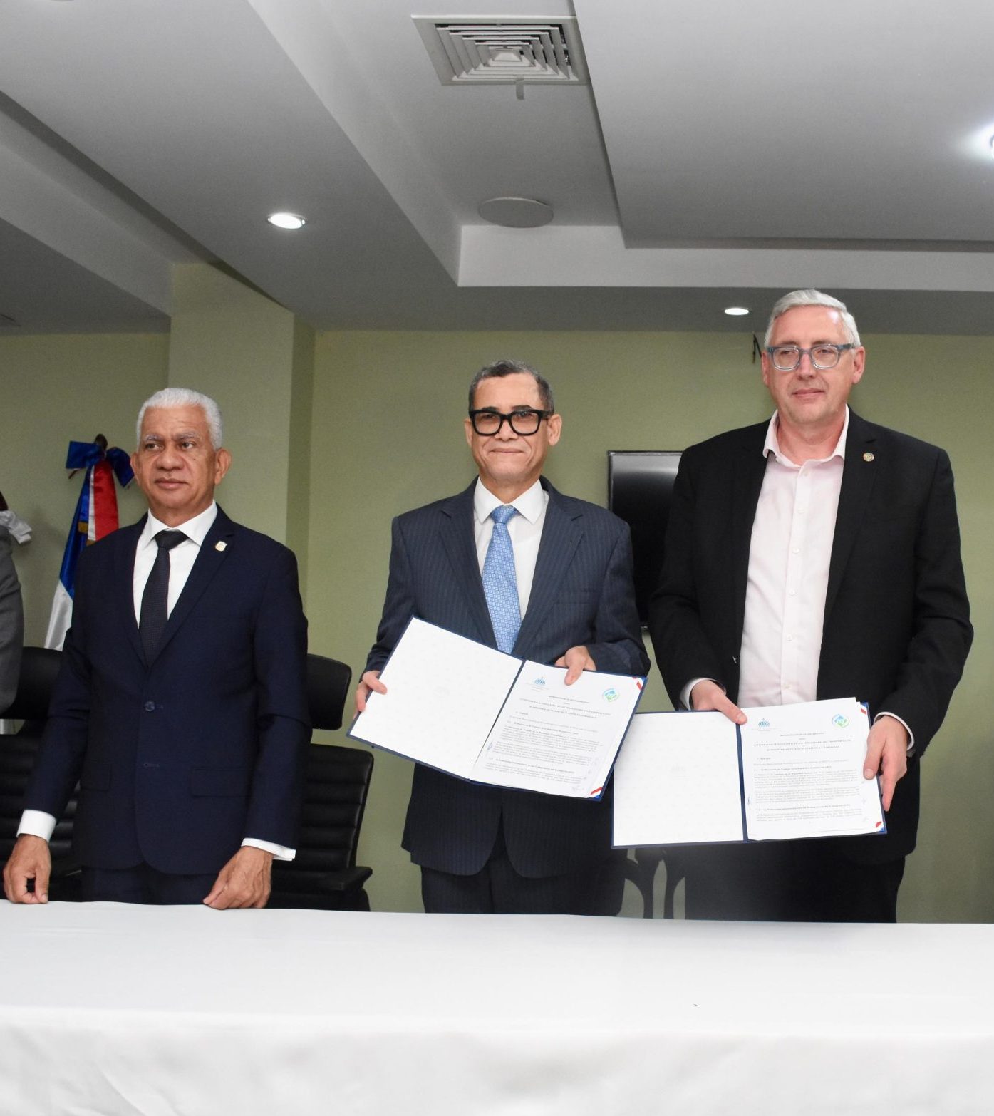 Ricardo de los Santos considera acuerdo entre el Ministerio de Trabajo y la ITF garantiza mejores condiciones laborales para los choferes