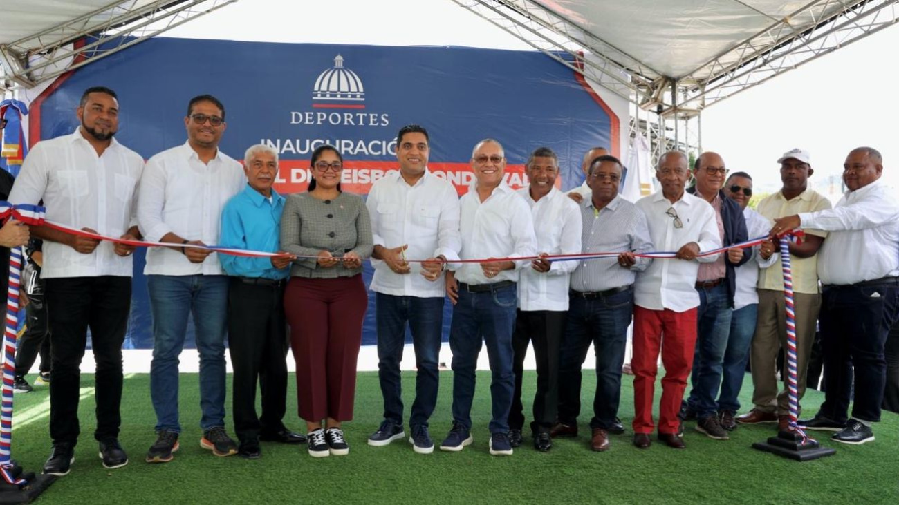 Ministerio de Deportes entrega remozado el estadio de béisbol de Hondo Valle, en Elías Piña