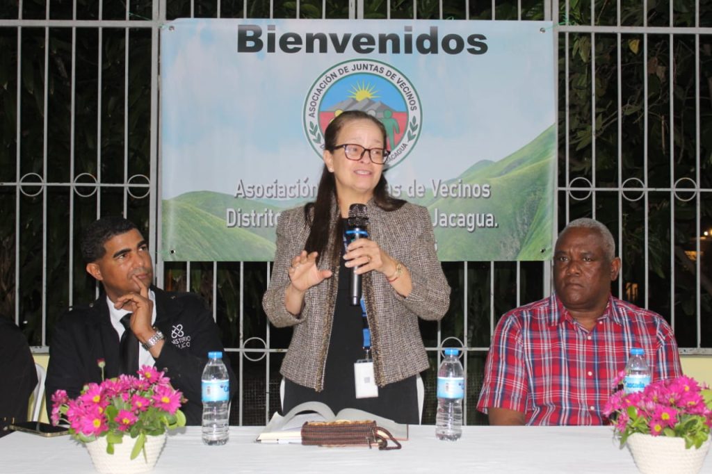 Fiscalía de Santiago se reúne con líderes comunitarios de Jacagua