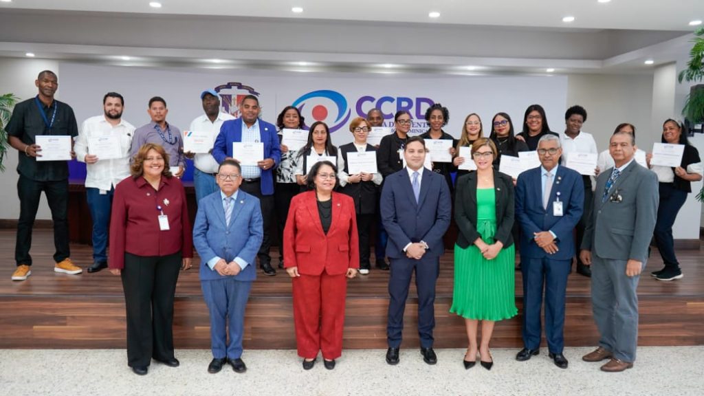 Cámara de Cuentas certifica a 59 colaboradores y fortalece la formación de su talento humano