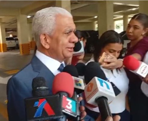 Presidente del Senado defiende proyecto para fortalecer controles contra dinero ilícito en la política