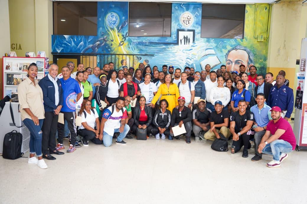 INEFI capacita a técnicos y docentes con Taller de Actualización Atletismo