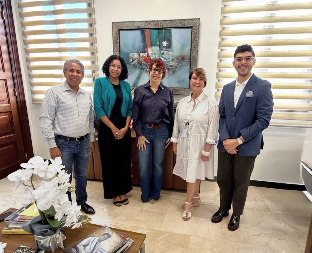 Dirección General de Bellas Artes y Fundación Alba Bay avanzan en proyecto cultural para Montecristi