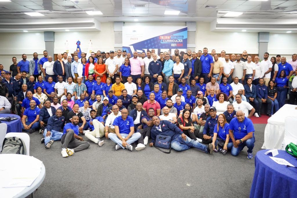 INEFI Culmina Seminario de Actualización que Transforma el Futuro a más de 300 Docentes de todo el país