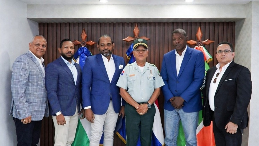 Cámara de Comercio Empresarial de Santo Domingo Norte y DIGESETT fortalecen vínculos para mejorar el tránsito en el municipio.