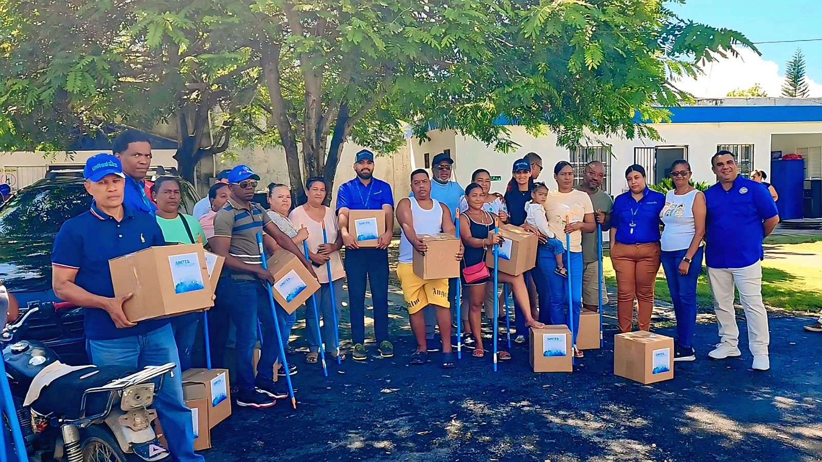United Petroleum realiza donación a familias de Montellano tras inundaciones en Puerto Plata