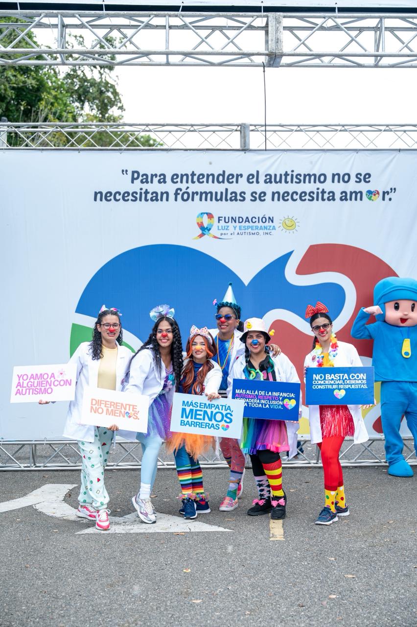Fundación Luz y Esperanza reúne a Santiago en emotiva jornada por el autismo