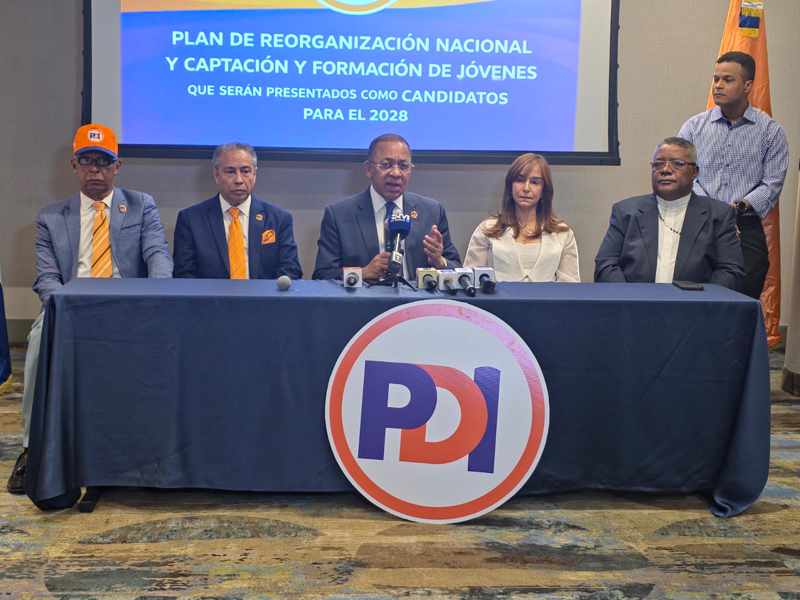 PDI presenta nueva etapa política de reorganización, formación y candidaturas reservadas para independientes y jóvenes en 2028