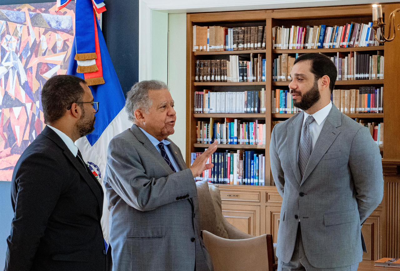 Gobierno coordina en México inicio trabajos Monorriel de Santo Domingo